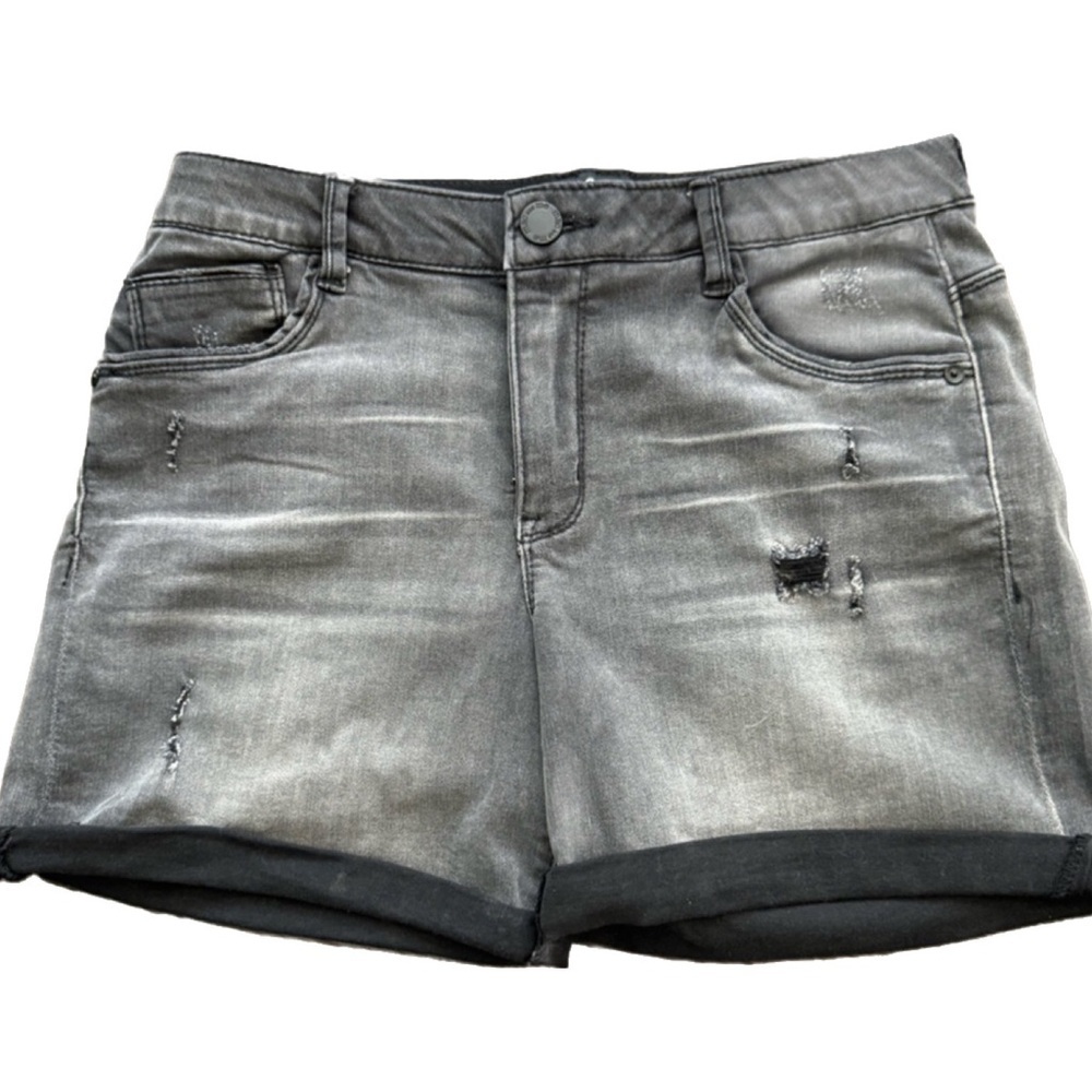 Mac and Me black washed stretchy Jean shorts.Sz 8